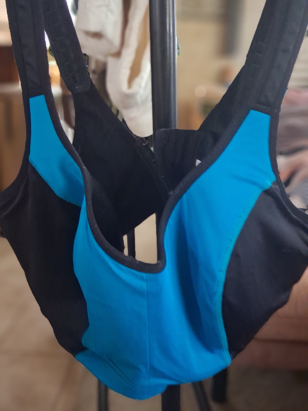 Women’s High-Impact Sports Bra - Black & Blue 44 DDD